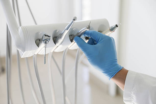 Professional Tooth Extraction technician working in Battle Ground, IN